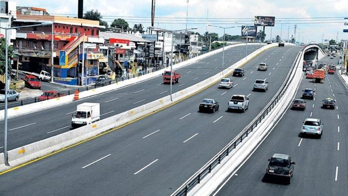Elevado de la autopista Duarte (1)