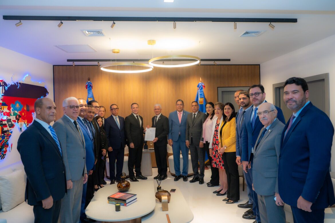 WhatsApp Image 2025-10-28 at 14.05.11 (1)