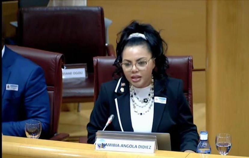 (foto #1) Diputada Namibia Angola Didiez
